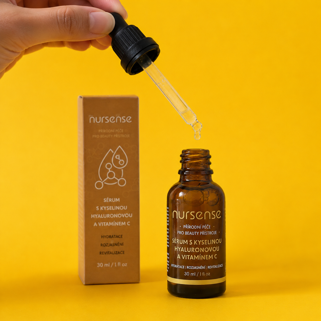 Pleťové sérum s vitaminem C, kyselinou hyaluronovou a escinem, 30ml